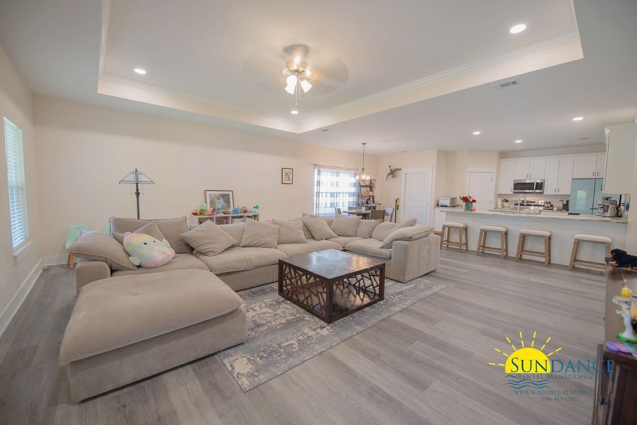 9165 Timber Ln - Photo 3 of 23