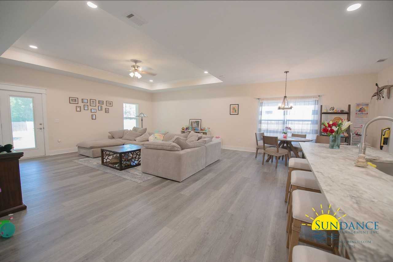 9165 Timber Ln - Photo 5 of 23