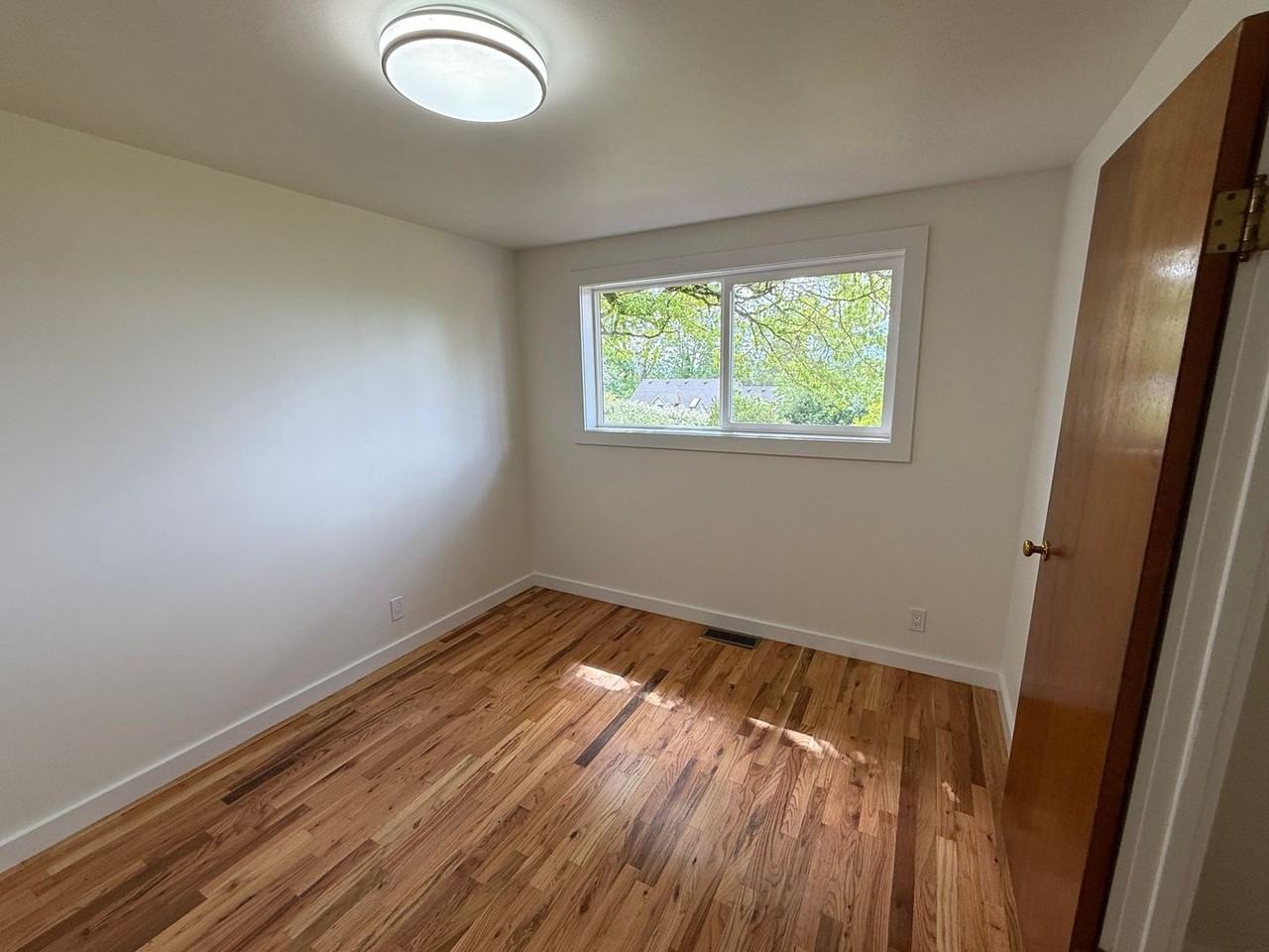 4626 84th St Sw - Photo 4 of 19