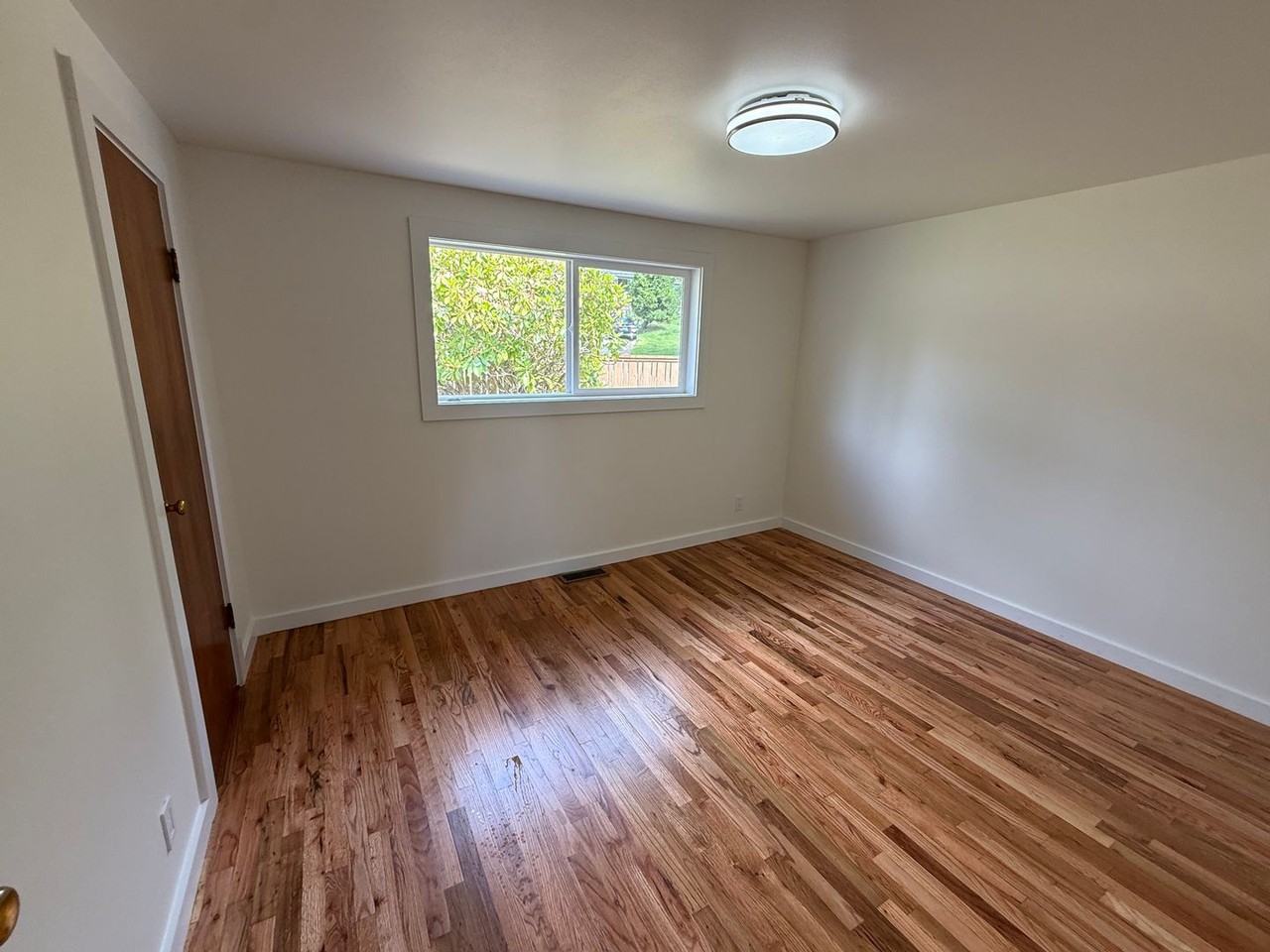 4626 84th St Sw - Photo 5 of 19