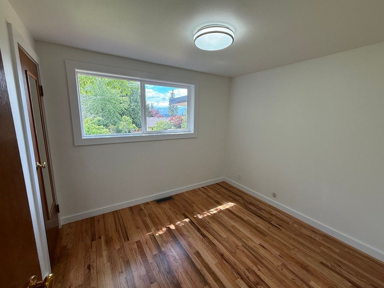 4626 84th St Sw - Photo 6 of 19