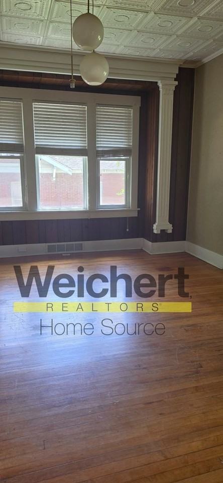 803 W Main St - Photo 5 of 16