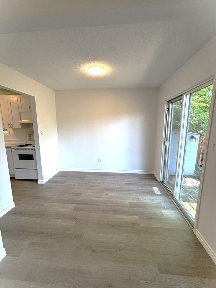 260 London Rd - Photo 4 of 17