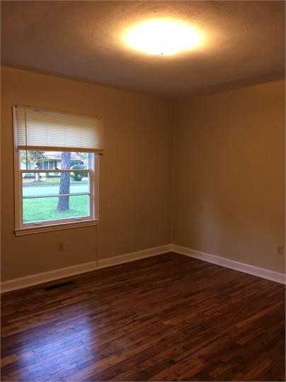 1710 W Whitney Ave #1 - Photo 5 of 12