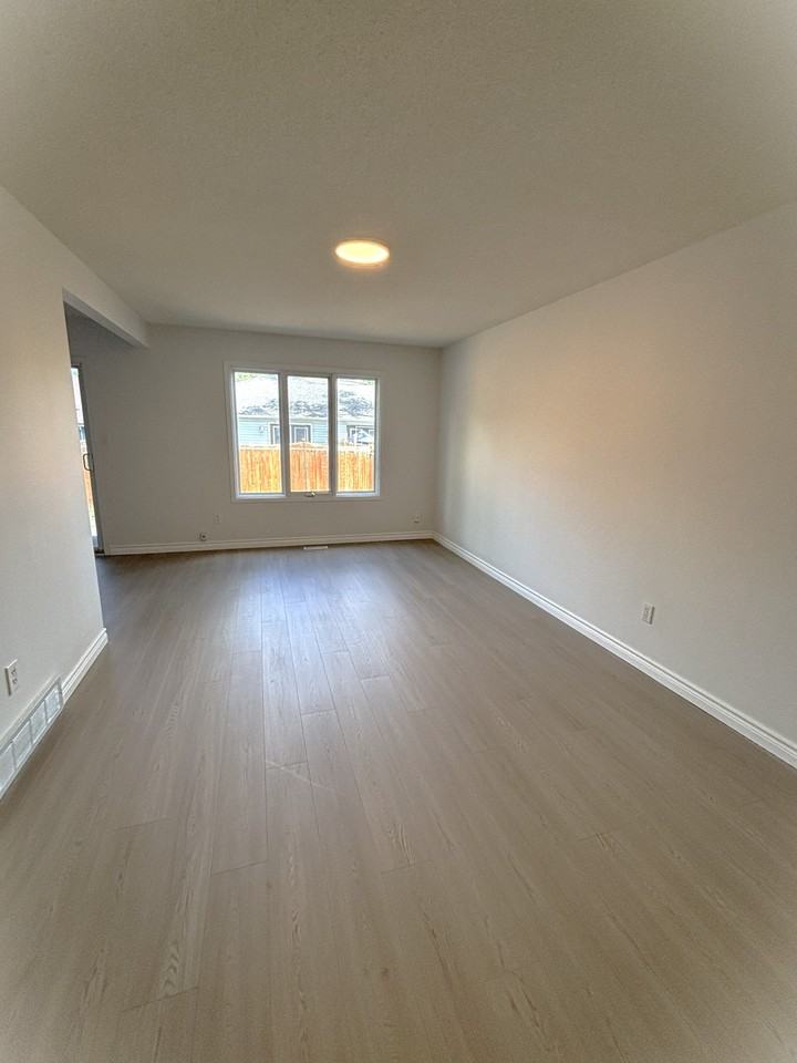 264 London Rd - Photo 2 of 13