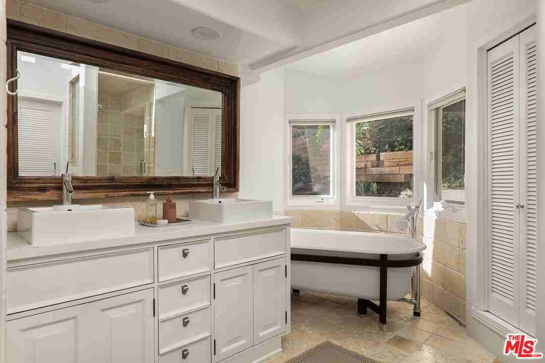 12317 Rochedale Ln - Photo 7 of 8