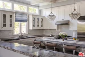 featured image of 356 E Rustic Rd