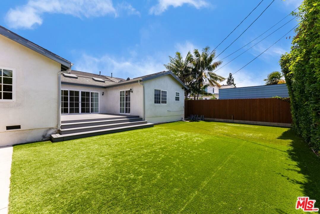 3269 Edith St - Photo 2 of 8
