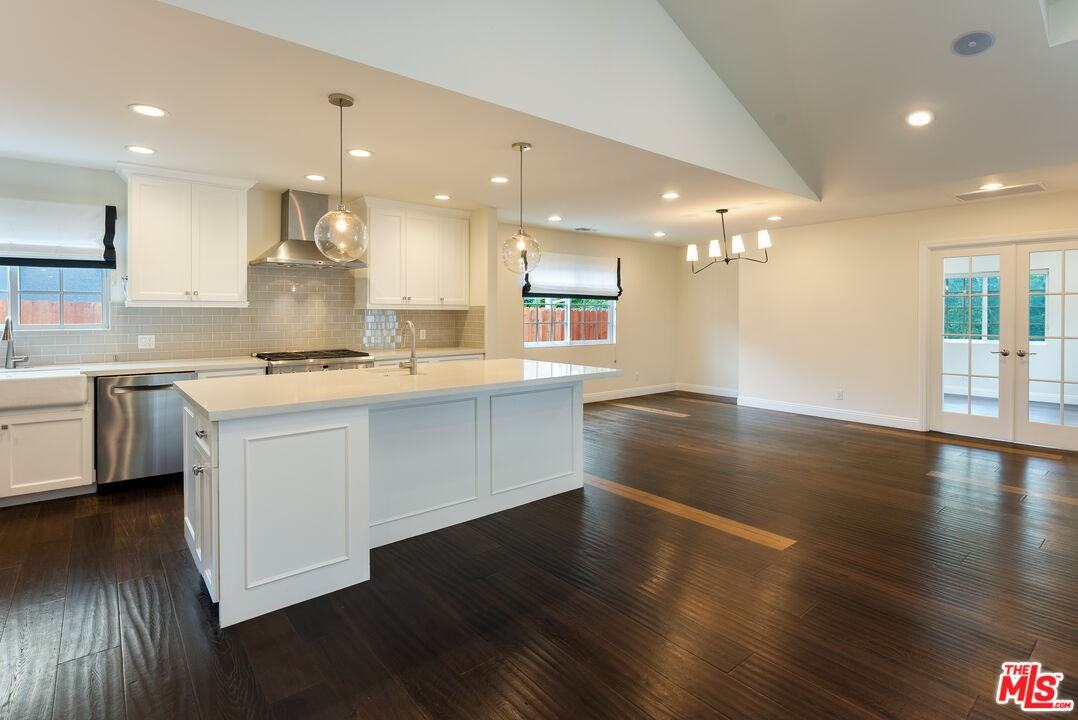 3269 Edith St - Photo 5 of 8