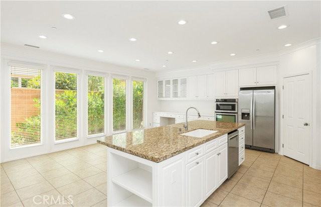 54 Lyndhurst - Photo 7 of 8