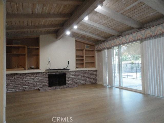 1100 La Senda Dr - Photo 5 of 8