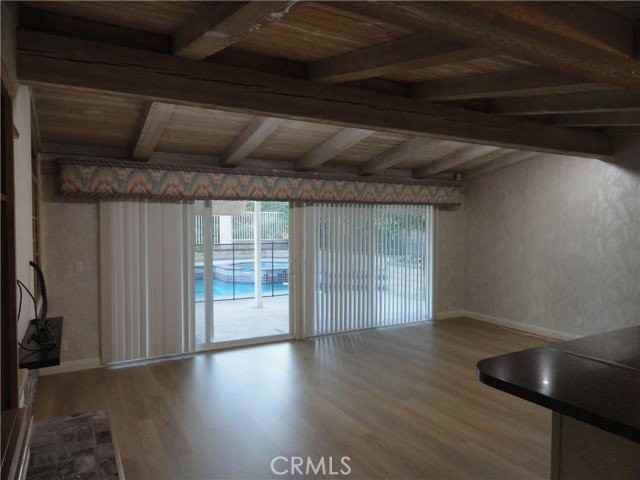 1100 La Senda Dr - Photo 7 of 8