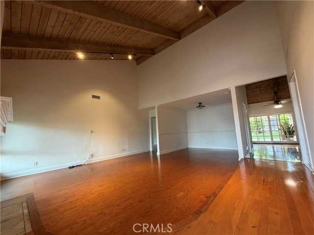 24961 El Caballo St - Photo 6 of 8