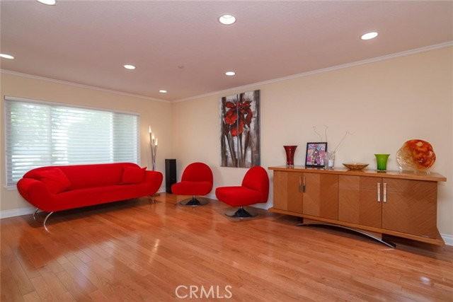 7019 Woodstone Pl - Photo 3 of 8