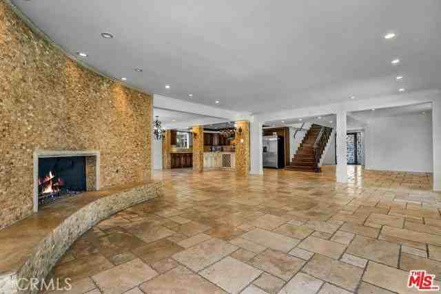 3446 Alginet Dr - Photo 2 of 8