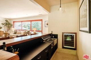 4975 Queen Florence Ln - Photo 4 of 8