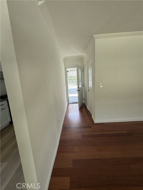 17738 Lanark St - Photo 2 of 8