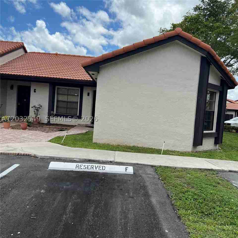 15272 Sw 46th Ln #HR66 - Photo 2 of 32