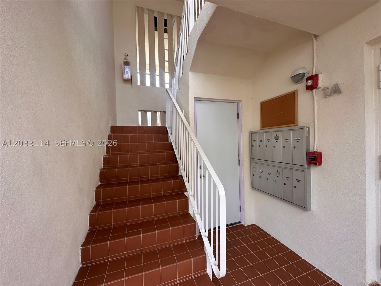 1100 Venetian Way #2B - Photo 5 of 36