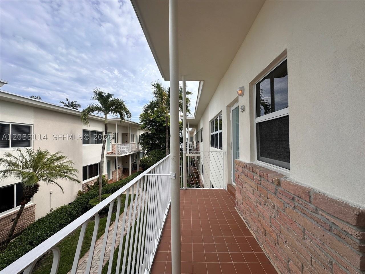 1100 Venetian Way #2B - Photo 7 of 36