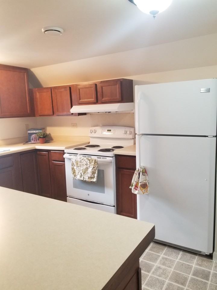 607 1/2 S 4th Ave #1 - Photo 3 of 13