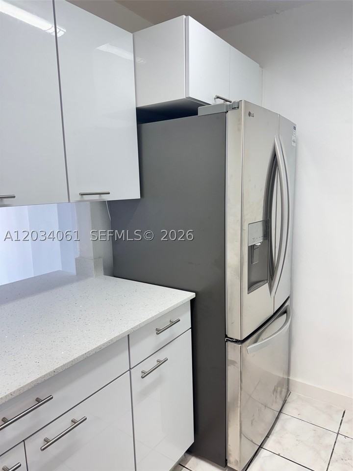 677 Sw 9th Ave #407 - Photo 7 of 23