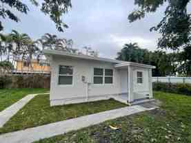 2103 Sw 60th Ave #2 - Photo 1 of 1