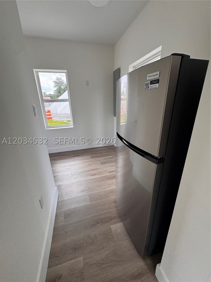2239 Nw 87th St #8 - Photo 2 of 9