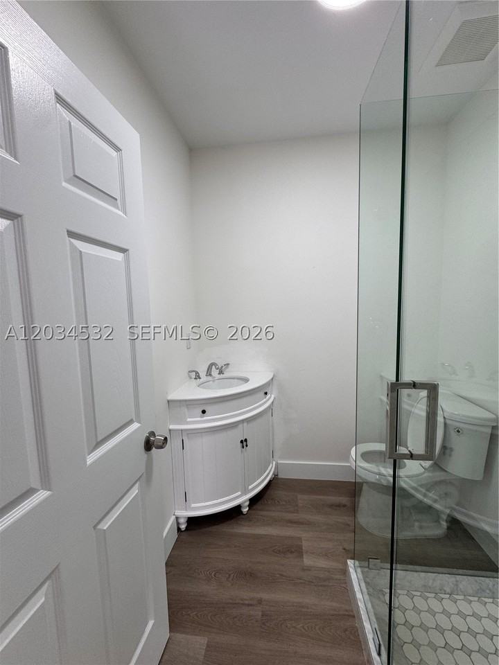 2239 Nw 87th St #8 - Photo 3 of 9