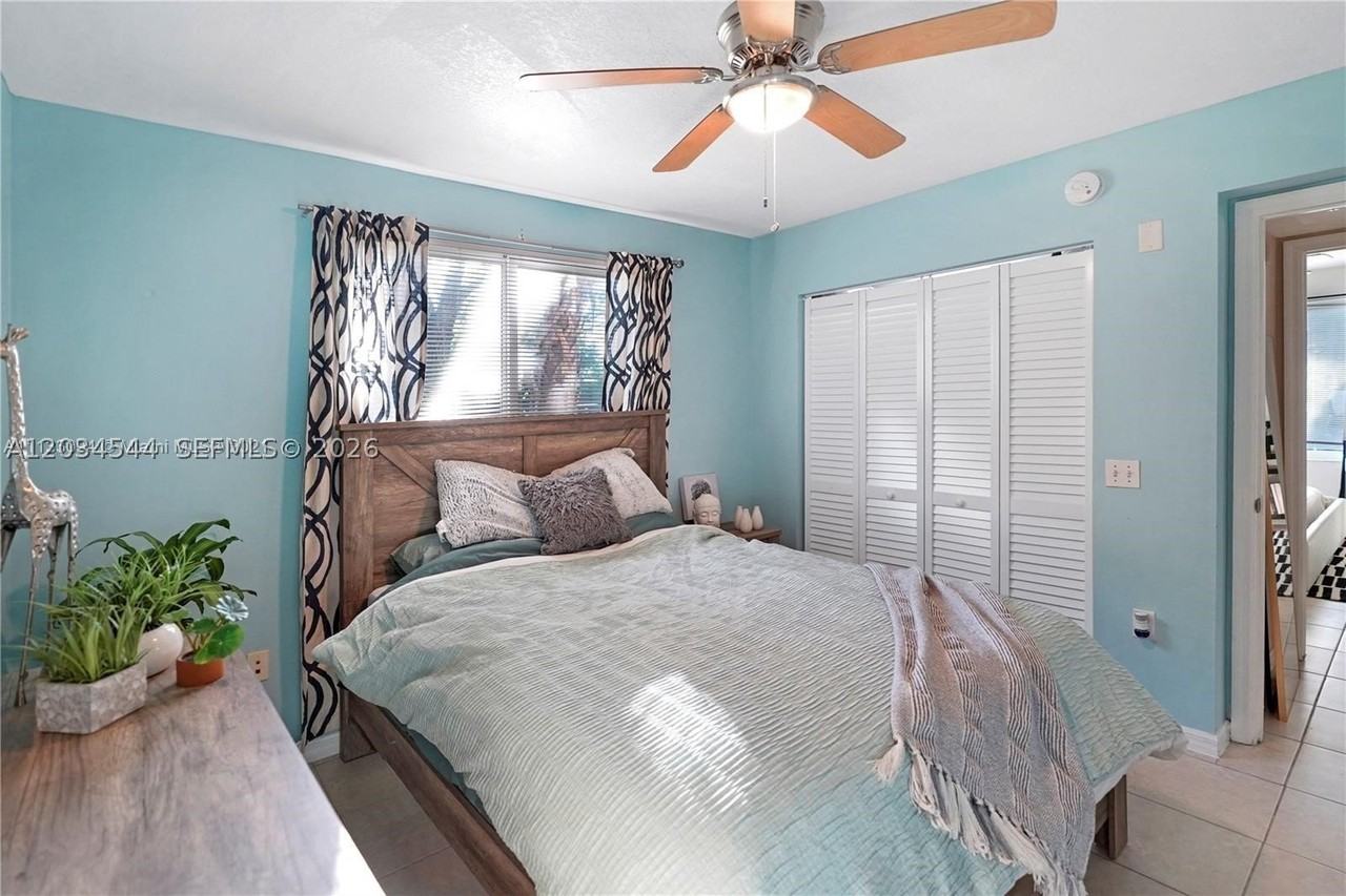 1107 Villa Ln #1107 - Photo 3 of 10