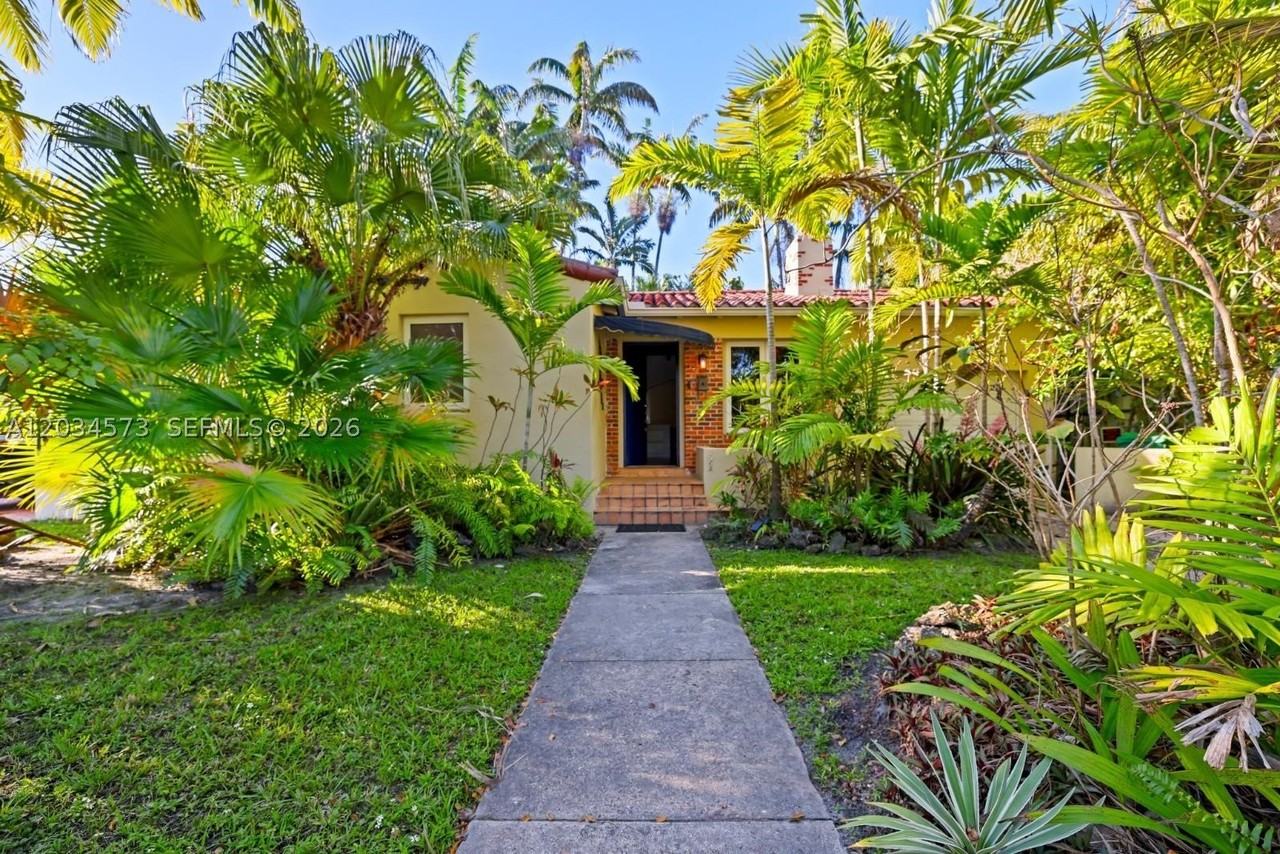 720 Nw 75th St - Photo 2 of 25
