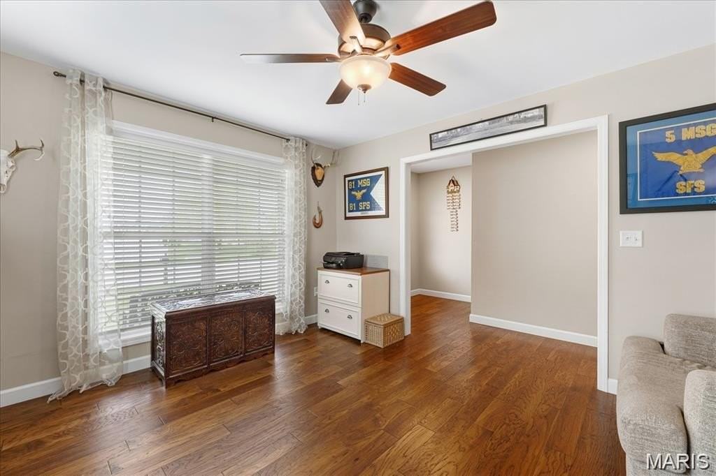 601 Monarch Dr - Photo 5 of 32