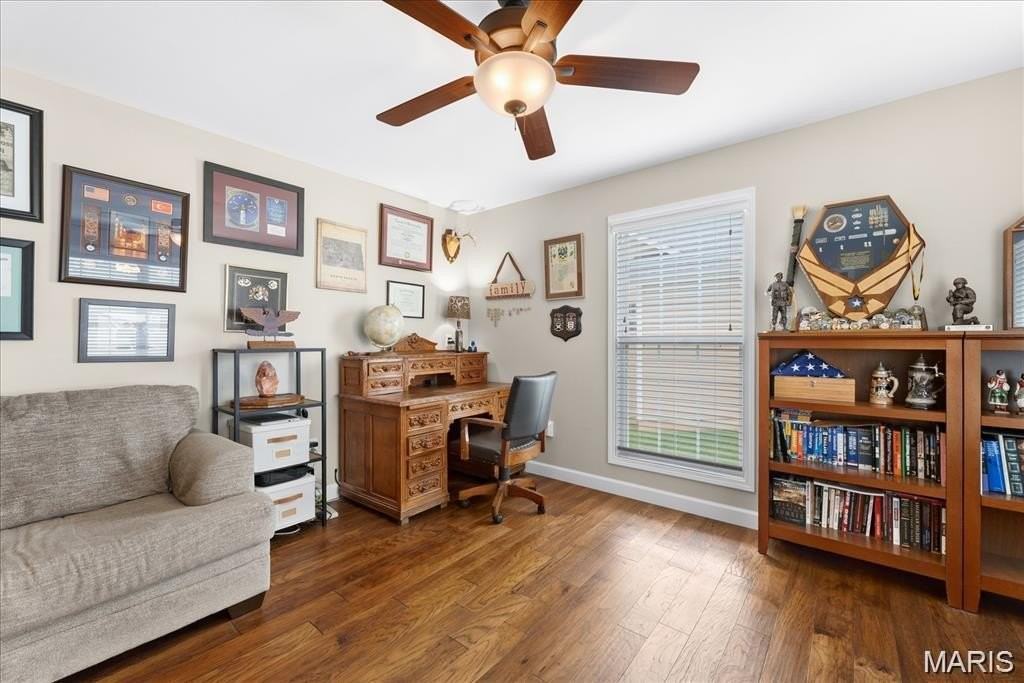 601 Monarch Dr - Photo 6 of 32