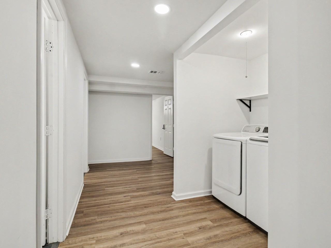 Fernhill Ave - Photo 6 of 23