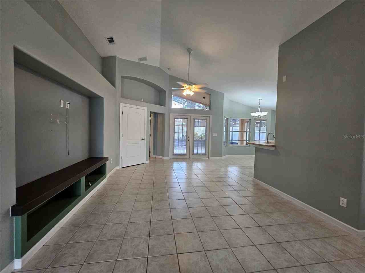 15230 Markham Dr - Photo 2 of 20