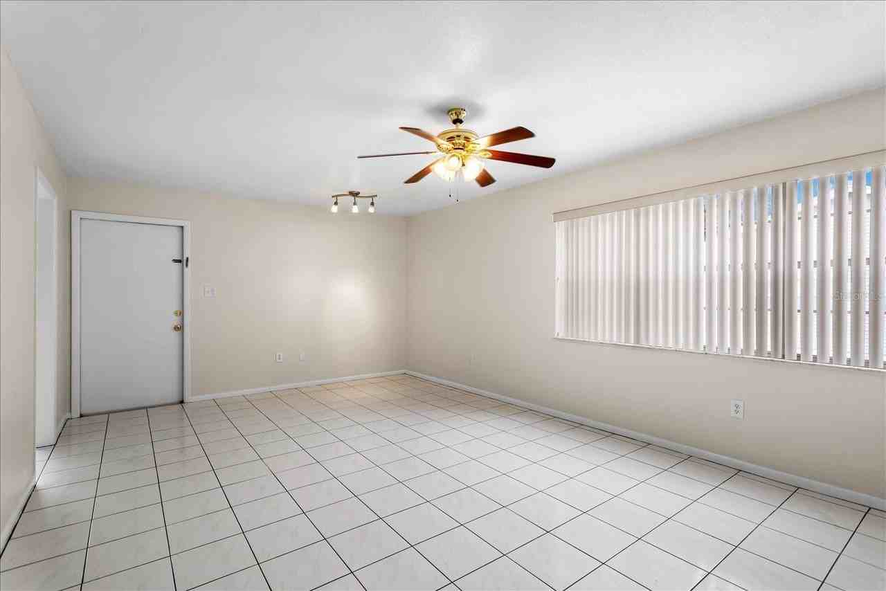 2786 Curry Ford Rd #6B - Photo 7 of 27