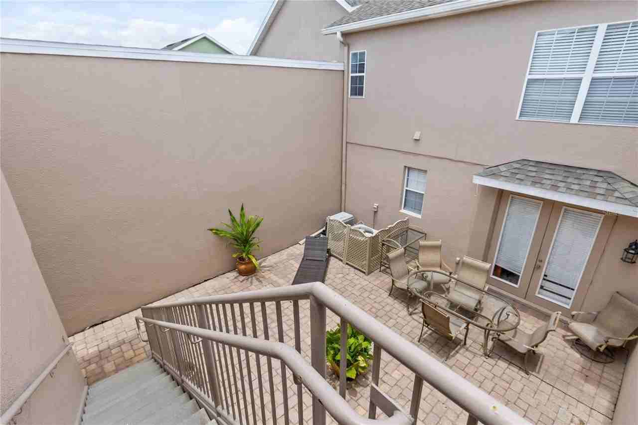 3863 Cleary Way #B - Photo 4 of 19