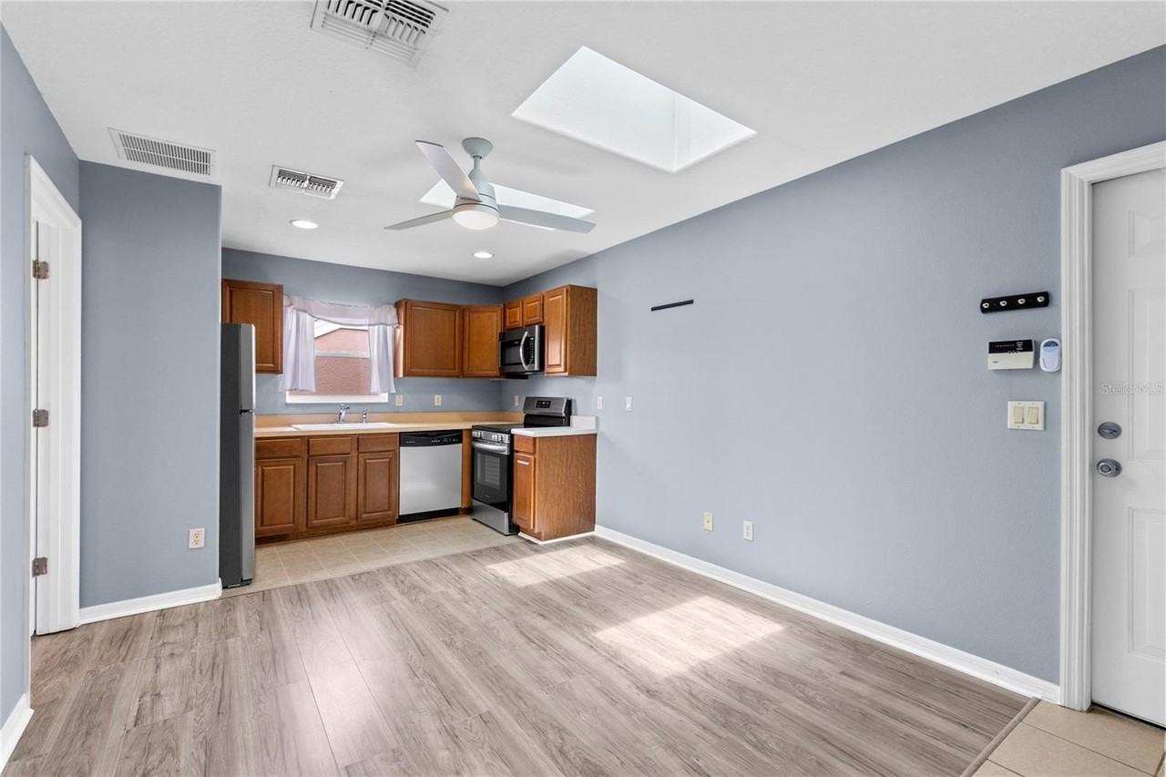 3863 Cleary Way #B - Photo 5 of 19