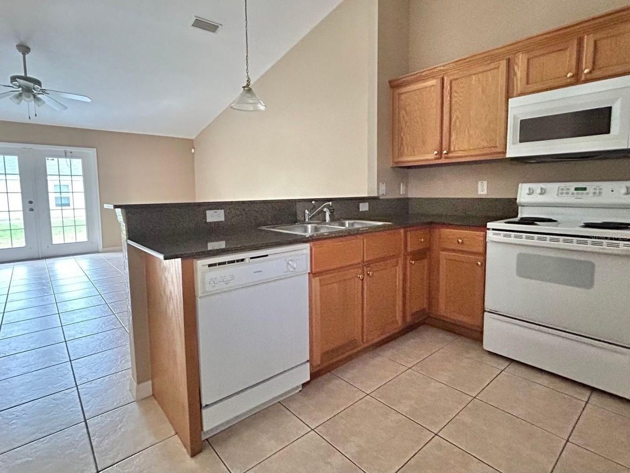 8260 Juniper Rd - Photo 4 of 13