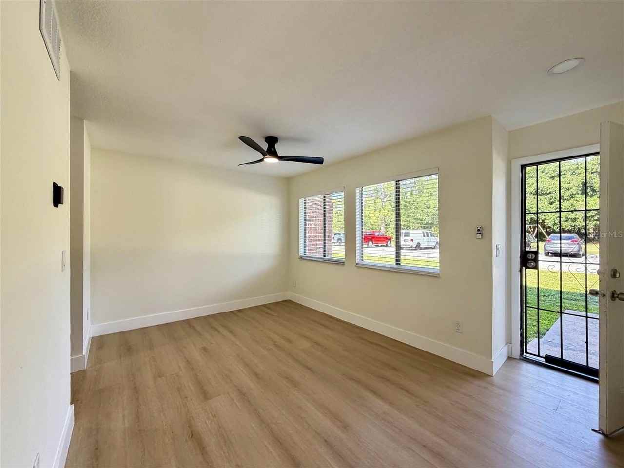 5100 Picadilly Circus Ct #12 - Photo 6 of 28