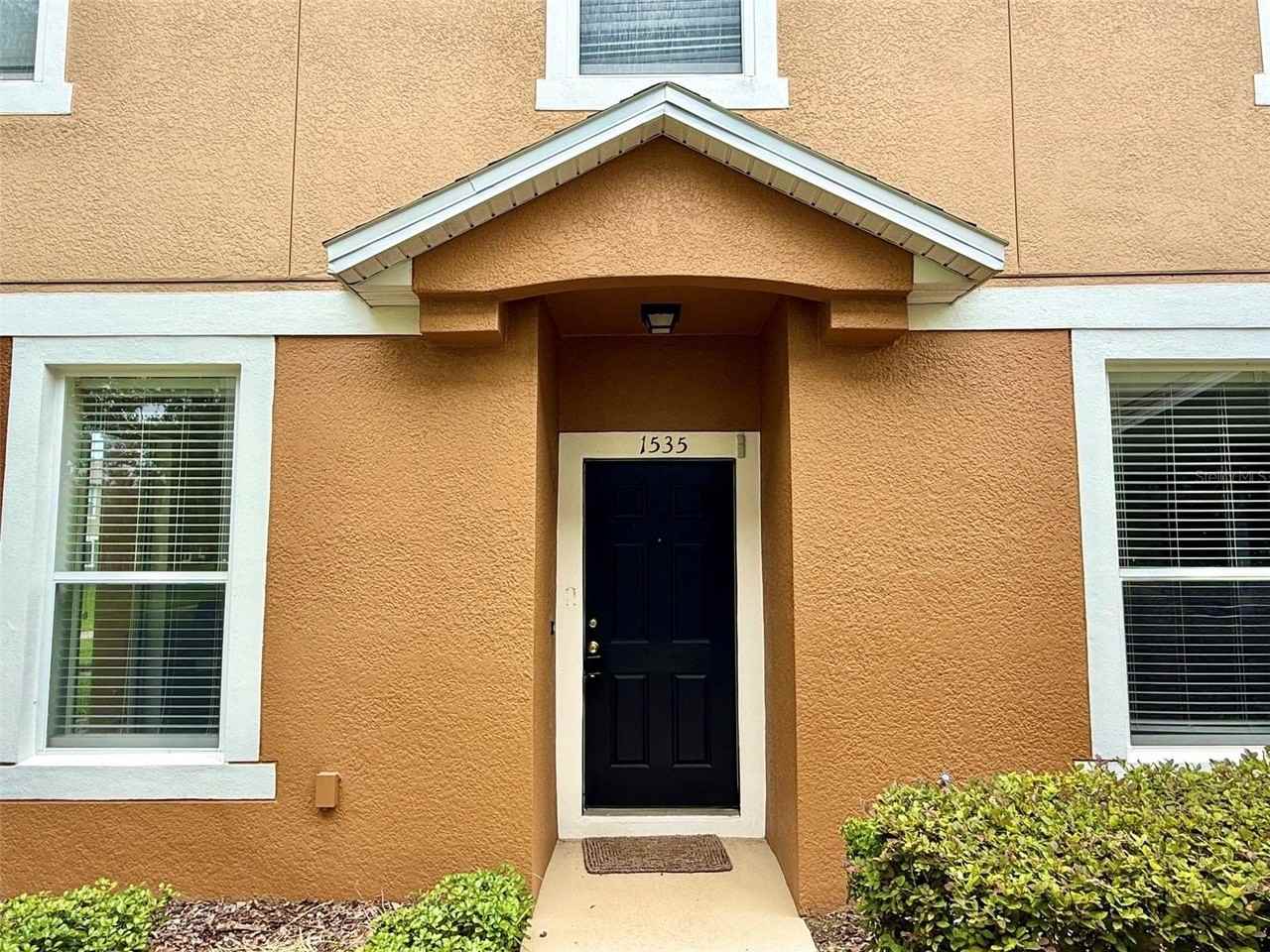 1535 Broken Oak Dr #37B - Photo 3 of 38