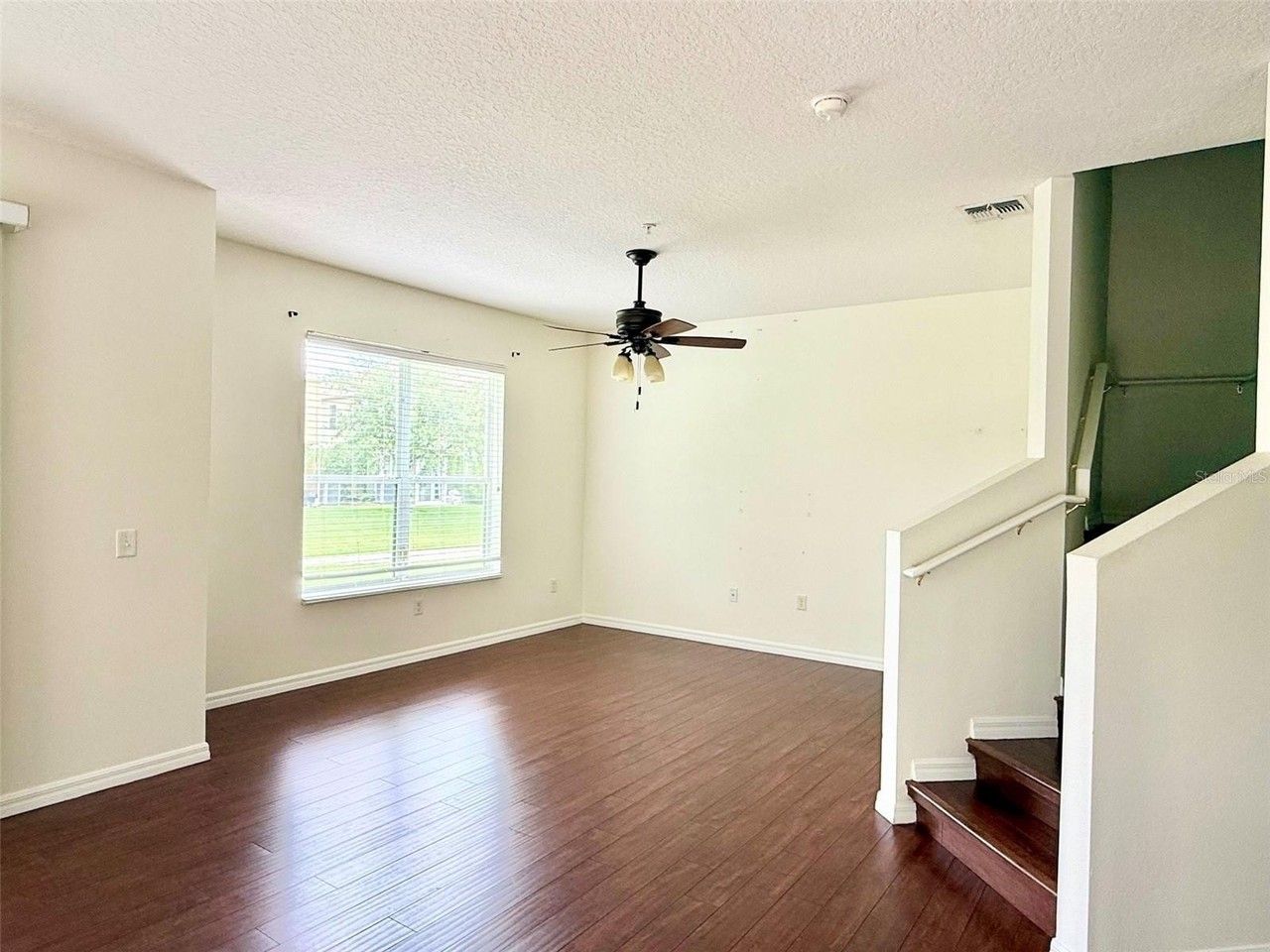 1535 Broken Oak Dr #37B - Photo 4 of 38