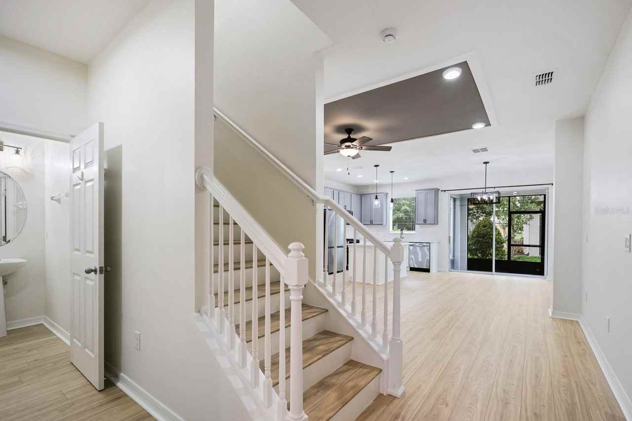 5736 Skytop Dr - Photo 6 of 34