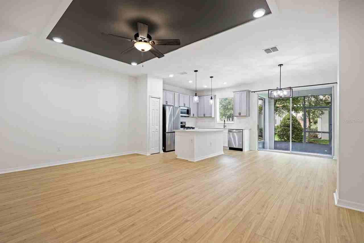 5736 Skytop Dr - Photo 7 of 34