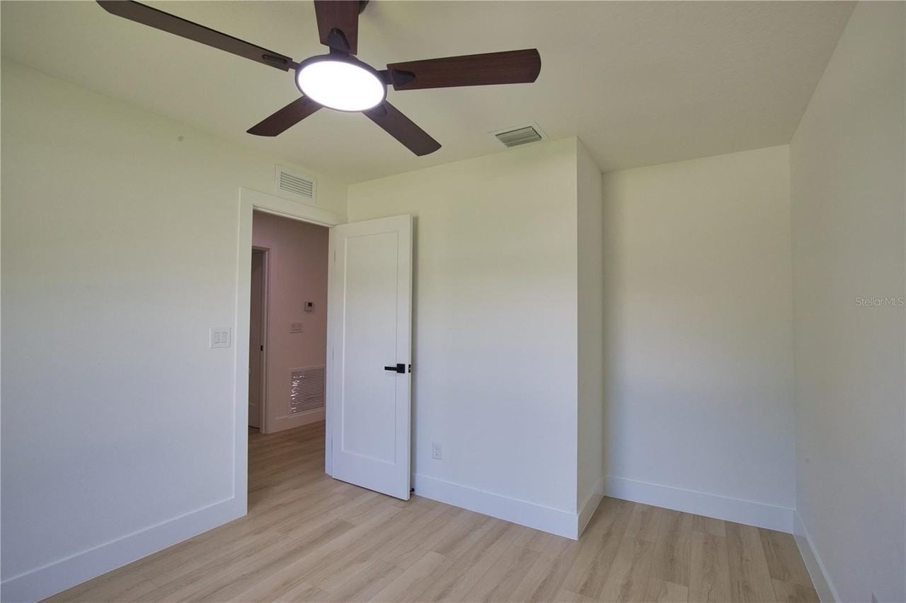 17147 Carleen Ave - Photo 7 of 39