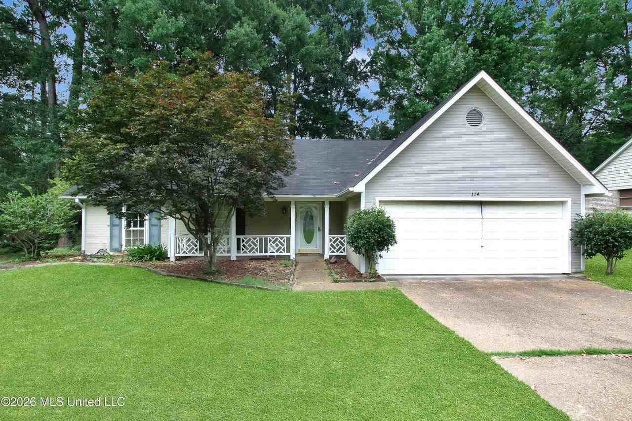 114 Trace Ridge Dr