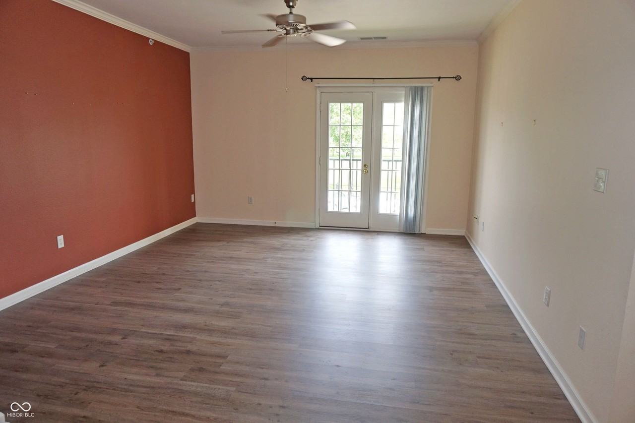 12914 University Cres #2B - Photo 6 of 20