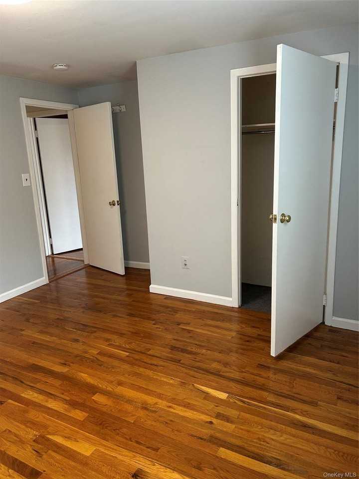 14 Walnut Ave E - Photo 4 of 11