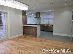 7847 222nd St - Photo 4 of 11
