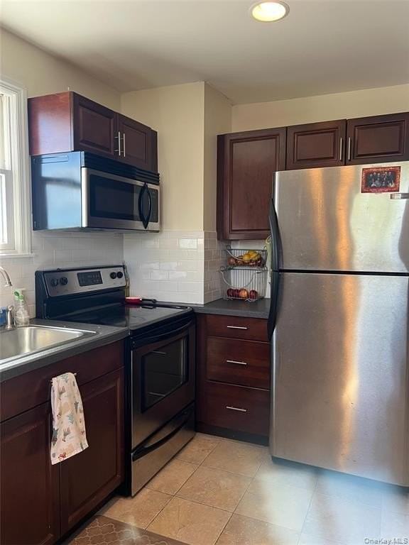 317 Bedford Ave - Photo 3 of 12